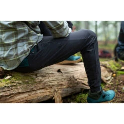 Pearl Izumi Heren Launch Trail MTB Broek Lang 5 Pearl Izumi Heren Launch Trail MTB Broek Lang -VAUDE Winkel iview 1114070 001 pic3